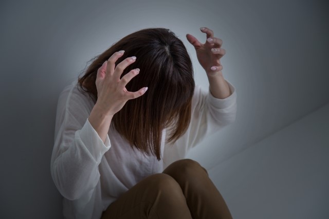 閉所恐怖症の症状や原因と治し方【パニック障害との違いは?】