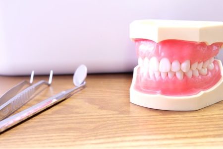 知覚過敏の症状と原因【治し方や歯磨き粉はシュミテクト？】