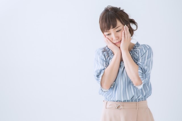 吃音の症状や原因と治療法【病院の何科を受診?】